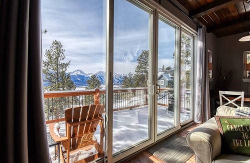 Twin Lakes Cabin | 2BR Cozy Cabin: Mountain Views & Cozy Fireplace