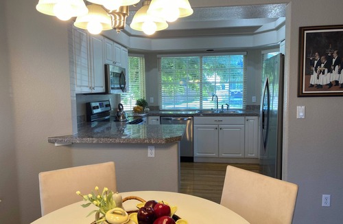Westridge House | 3-bedroom home on a quiet cul-de-sac. Fenced yard. Laundry Room.