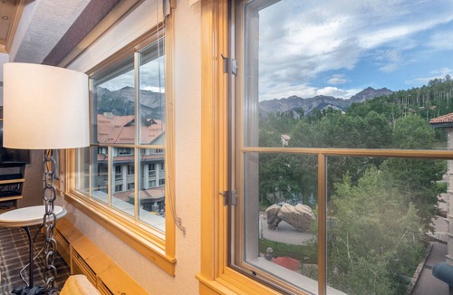 Mountain Village Condo | 3 Bedroom within the Conde Nast Top 100 Resort in the World Franz Klammer Lodge