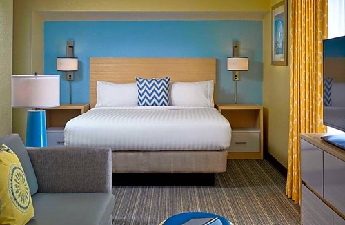 East Colorado Springs Hotel | 3-Star Hotel ∙ Sonesta ES Suites Colorado Springs
