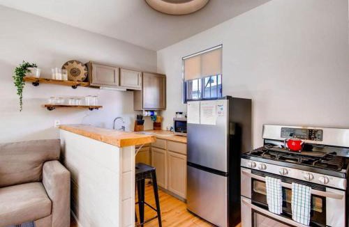 West Highland House | 3329 W 31st