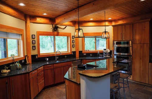 Ohio City House | 4 Seasons of Mountain Paradise - Gold Creek Lodge