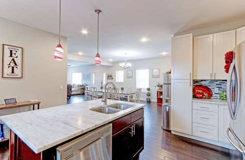 Scenic Heights House | 4600sqft Retreat, MtnView, Hot Tub, Decks, Games