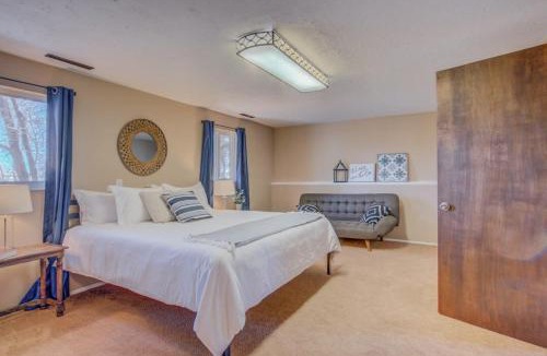 West Colorado Springs House | 4BD Vacation Home Near Garden Of The Gods & OCC