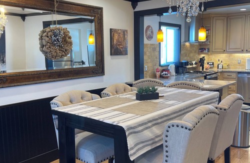 Berkley House | 4bed2bth Denver home near Downtown, Redrocks, Golden, Boulder and ALL highways!