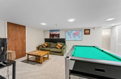 Warrior's Mark West House | 5 BDR Spacious Retreat Peaceful and Serene Views