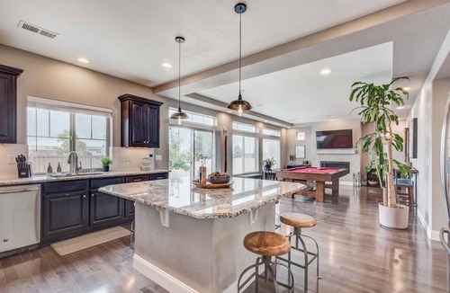 Gateway House | 5400sqft 6BR 5.5BA Theater, Office, Game Room/10min to DIA & Downtown