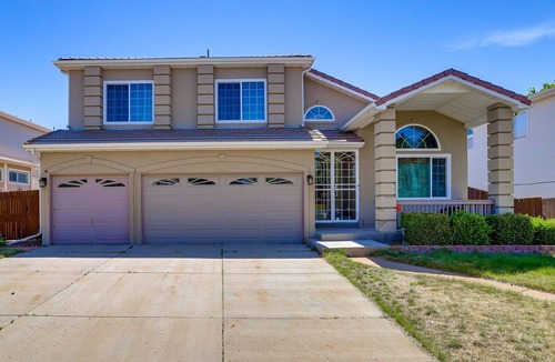 Green Valley Ranch House | 6 bedroom, 4BR, private HOTTUB