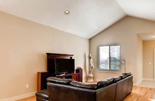 Pleasant View House | 60 Minutes to Ski Country, 15 Minutes to Downtown Denver