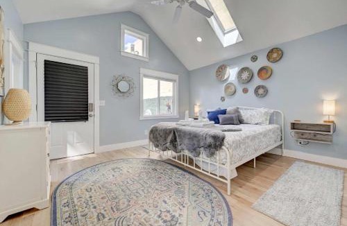 Colorado Springs House | 6BR Stylish Home Hot Tub Games Near Old Colo
