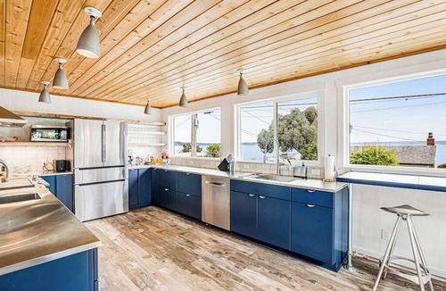 Rollingbay House | A Serene Waterfront Sanctuary with 360° Views