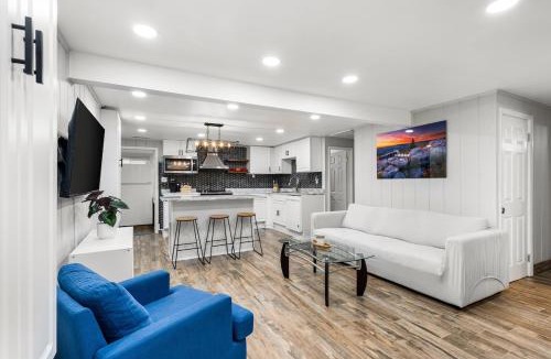 Almont House | A True Serenity! Coastal Waterfront Retreat, 4 bedrooms, private pier