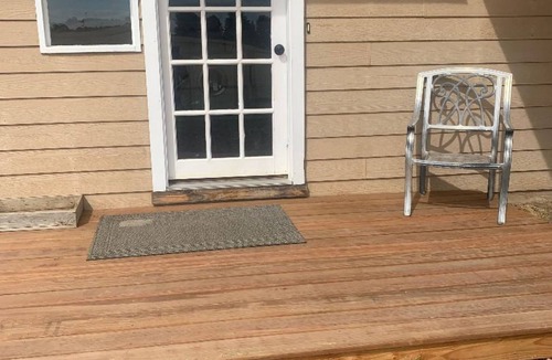 Parker Apartment | Adorable 1-bedroom upstairs apartment in charming Parker for a relaxing stay!