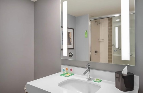 Mountain House Hotel | Adventure-Ready Mountain Stay Near Keystone | Free Breakfast and Hot Tub
