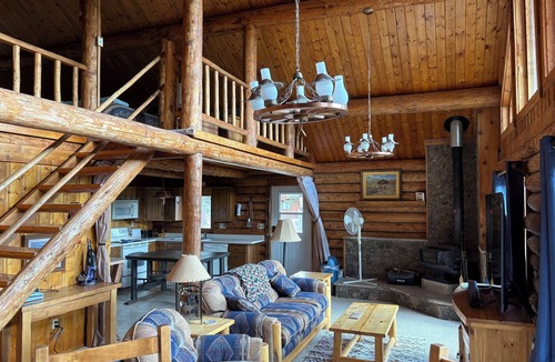 Red Feather Lakes Cabin | Amazing 3-bedroom Cabin in Red Feather Lakes - Rustic Rendezvous