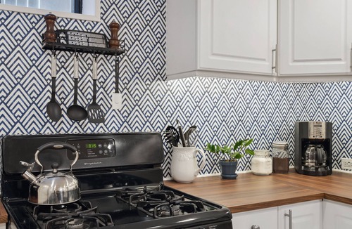 Littleton House | Amazing Apartment - Steps from Downtown Littleton!
