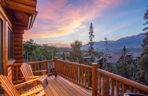 Mountain Village House | Amazing Days Lodge - 6 Bdrms, Ski-In-Ski-Out, Epic Views, Hot Tub, Firepit!
