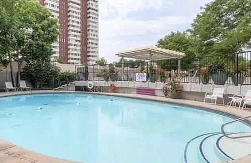 Belcaro Condo | Amazing Views 2-bedroom condo in Denver's Cherry Creek North area