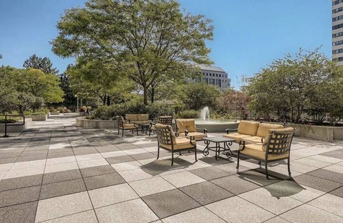 Belcaro Condo | Amazing Views 2-bedroom condo in Denver's Cherry Creek North area