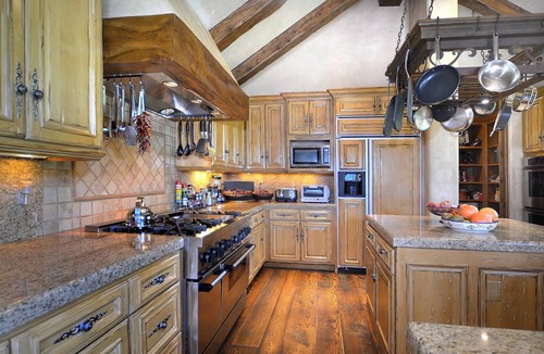 Red Mountain House | ASPEN 6-bed House for Winter Holiday Rental Unobstructed views of Aspen Mountain