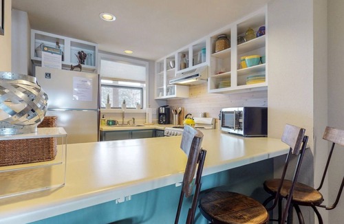 Pagosa Springs Apartment | Aspenwood condo with mountain view - near shopping & dining - 1 dog ok