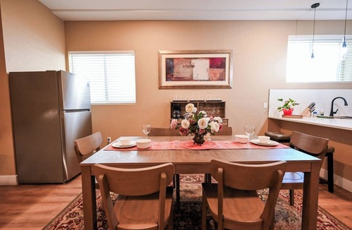 Tallyn's Reach Apartment | Basement Suite w/High Ceilings Spacious & Bright