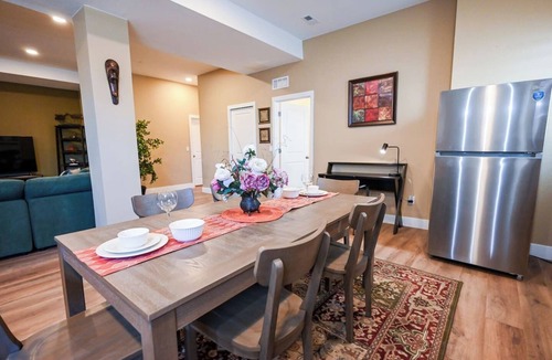 Tallyn's Reach Apartment | Basement Suite w/High Ceilings Spacious & Bright