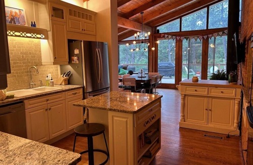 Peregrine House | Beautiful 3.5 Acre Private Mountain House Just South of Air Force Academy