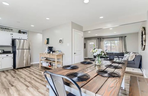 Alta Vista Area House | Beautiful 4 Bedroom House in Arvada near Mountains & Downtown Den/Pet Friendly