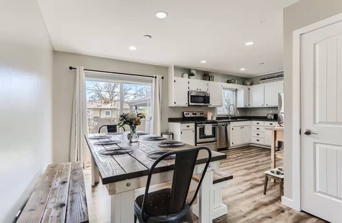 Alta Vista Area House | Beautiful 4 Bedroom House in Arvada near Mountains & Downtown Den/Pet Friendly