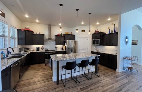 Palisade House | Beautiful home in wine and peach country + views of Mt Garfield & the Grand Mesa