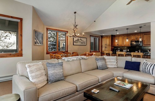 Beaver Creek Condo | Beautiful Mountain Residence, Ski in/out, Year-Round Pool and Hot Tubs