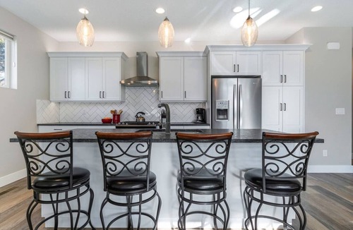 Boise Bench House | Beautiful new upscale Boise Bench home!