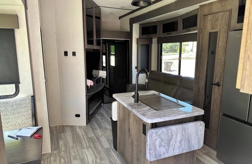 Littleton House | Beautiful RV 2-bedroom w Loft Bed-sleeps 6 comfortably. We deliver, you enjoy!