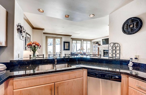 Highlands Townhomes Condo | Beaver Creek CO | Highlands Slopeside 202 | Platinum 3 Bedroom
