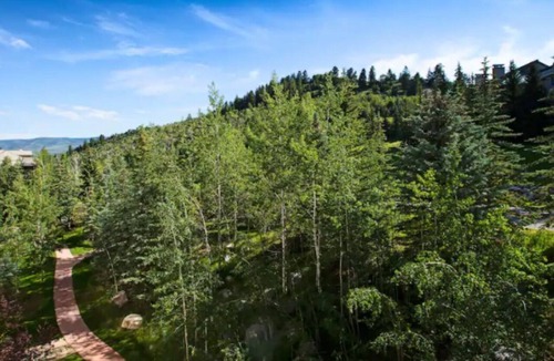Beaver Creek Hotel | Beaver Creek Park Hyatt - King Room - ski in/out, pool, spa, hot tubs & dining!