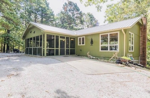 Rogers House | Beaver Lake HideAway ~ Rocky Branch ~ HOT TUB!
