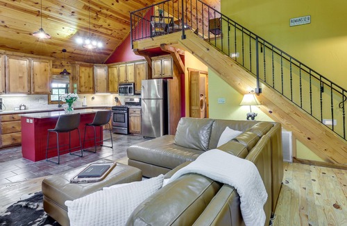 Sylvan Shores Cabin | Beaver Lake Vacation Rental w/Private Hot Tub!