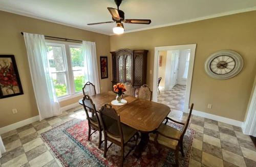 Siloam Springs House | Beit Shalom- House of Peace Family