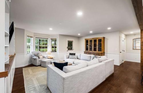East Ellijay House | Big, Cozy Home w/Fire Pit in the Heart of Ellijay