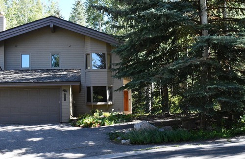 Vail House | Bike, Hike, Golf 4BR Near Vail Golf Course Summer Deals Live