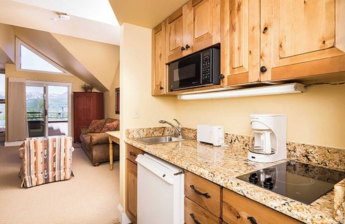 Mountain Village Apartment | Blue Mesa Lodge 32A by Avantstay Located In The Heart Of Mountain Village w/Prime Skiing Access