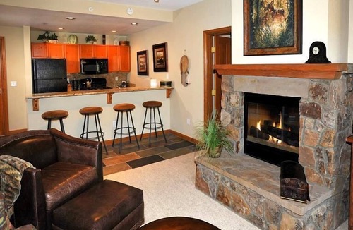 Avon Condo | Book your Summer get away