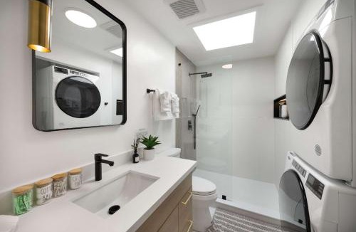 Lower Queen Anne Apartment | Brand New 2BR Condo in Queen Anne Walk to Space Needle