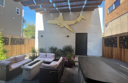 Highland House | Brand New $2m LoHi Masterpiece-Walk to Everything: 4 bdrms/4 bthrms + 2 foldouts