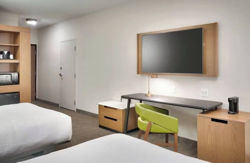 Union Square Hotel | Breakfast Included & Pool Access | Minutes to Red Rocks & Downtown Denver