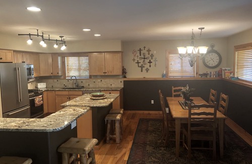 Warrior's Mark House | Breckenridge Retreat, Private Hot Tub, Great Views, Free Bus Route, Walk to Town