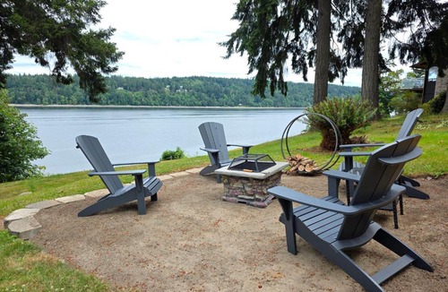 Rollingbay House | Bremerton Waterfront Views