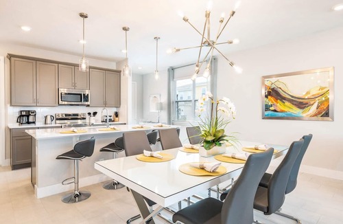 Bay Lake House | Bright and Sunny Townhouse with Games Room at Reunion