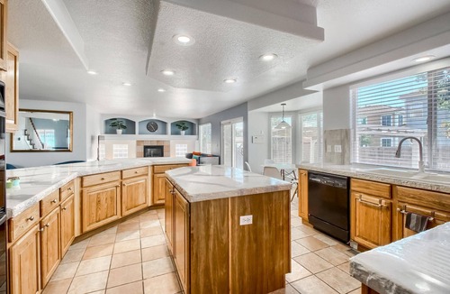 Green Valley Ranch House | Bright&Open, Lrg home @DIA w/Pool Table & Firepit